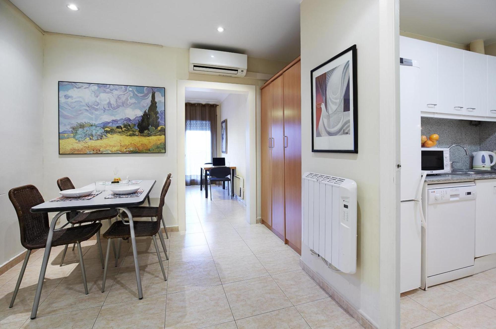 Apartamentos Calvet Barcelona Eksteriør bilde